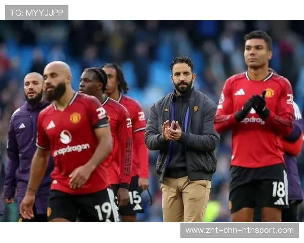 曼联冬窗或引进一名经验型中锋缓解压力，曼联 冬窗